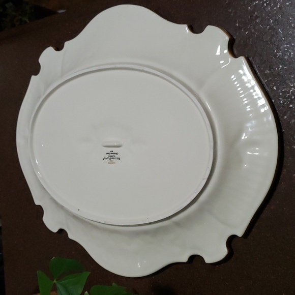 Fitz and Floyd Christmas Court by Fitz & Floyd, 18" Oval Platter. - Picture 5 of 5